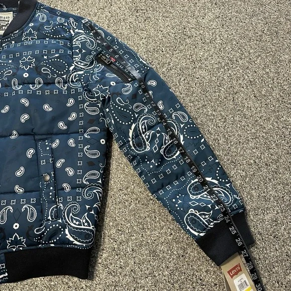 Levi's Bomber Jacket Mens M Quilted Puffer Blue Satin Bandana Paisley